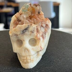 Skull - Large Agate